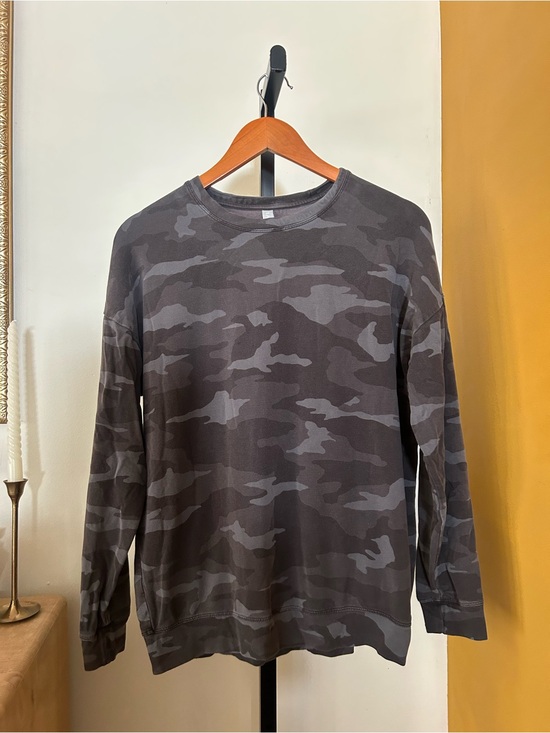 Athleta Tops - Athleta Studio to Street Sweatshirt Gray Camo Crewneck Athleisure Lounge Small